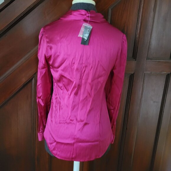 White House Black Market Womens Fuchsia Silk Blouse With Tie Neck Size 2 NWT - Picture 6 of 6